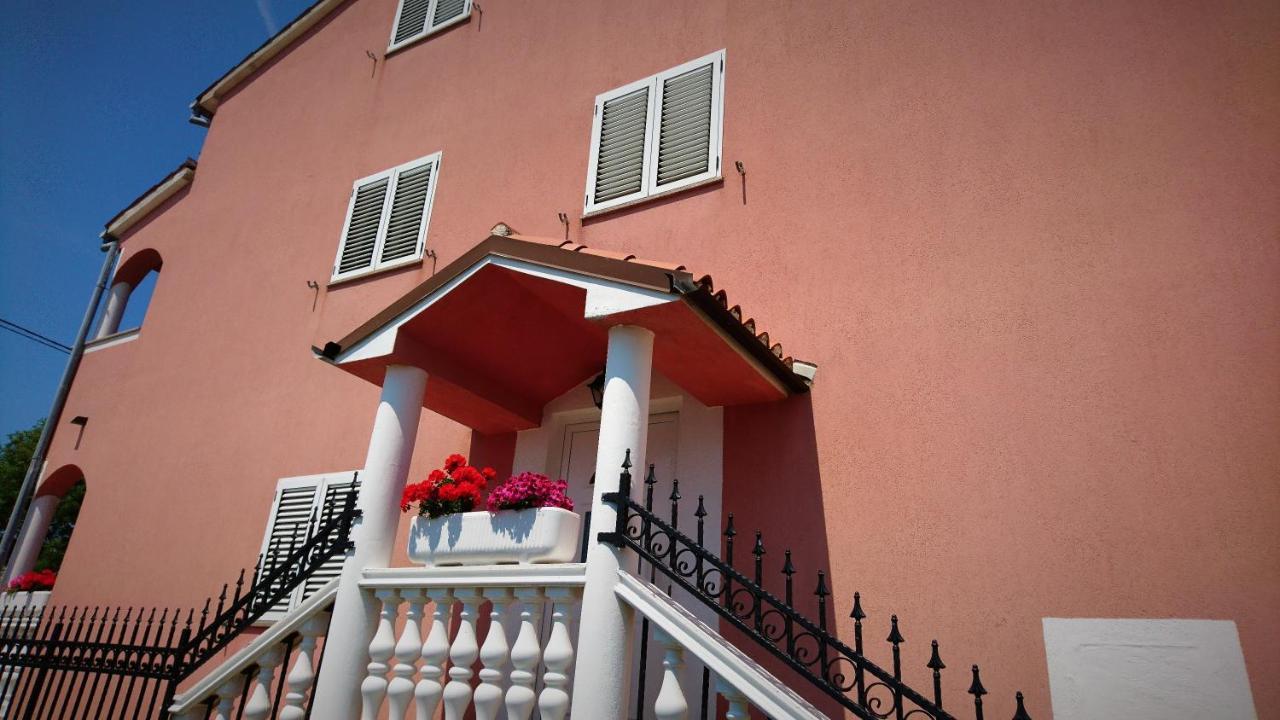 באניולה Apartments Volme מראה חיצוני תמונה